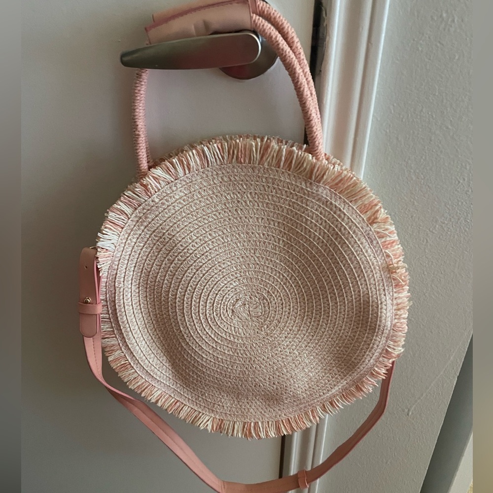Summer pink purse! Brand new with long attachable strap